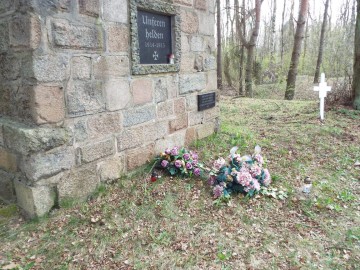 Wiosenne porządki na cmentarzach wojennych z czasów I wojny światowej w Kamionie nad Rawką, 